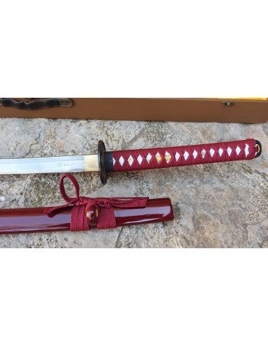 Katana roja con kit de limpieza funda caja y 2 tsubas