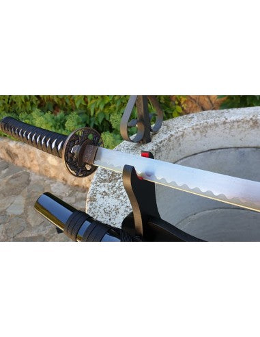 Katana acero al carbono con soporte y vaina decorada